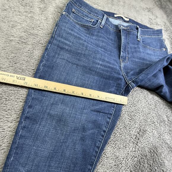 Levi's 311 Shaping Skinny Capri Jeans Women's Size 32 Medium Wash Blue - Picture 5 of 9